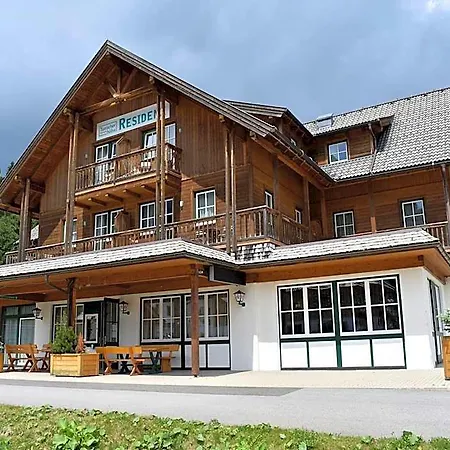 Hotel With Balcony Predlitz-Turrach