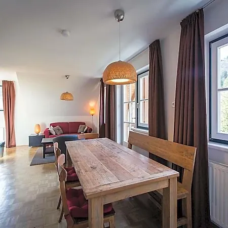 Hotel With Balcony Predlitz-Turrach